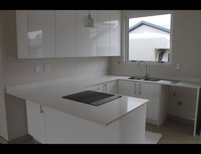 2 BEDROOM PROPERTY TO RENT IN MODDERFONTEIN